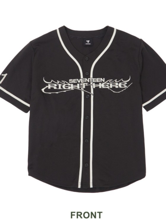 Black V-Neck Graphic Top SEVENTEEN Inspo Outfits